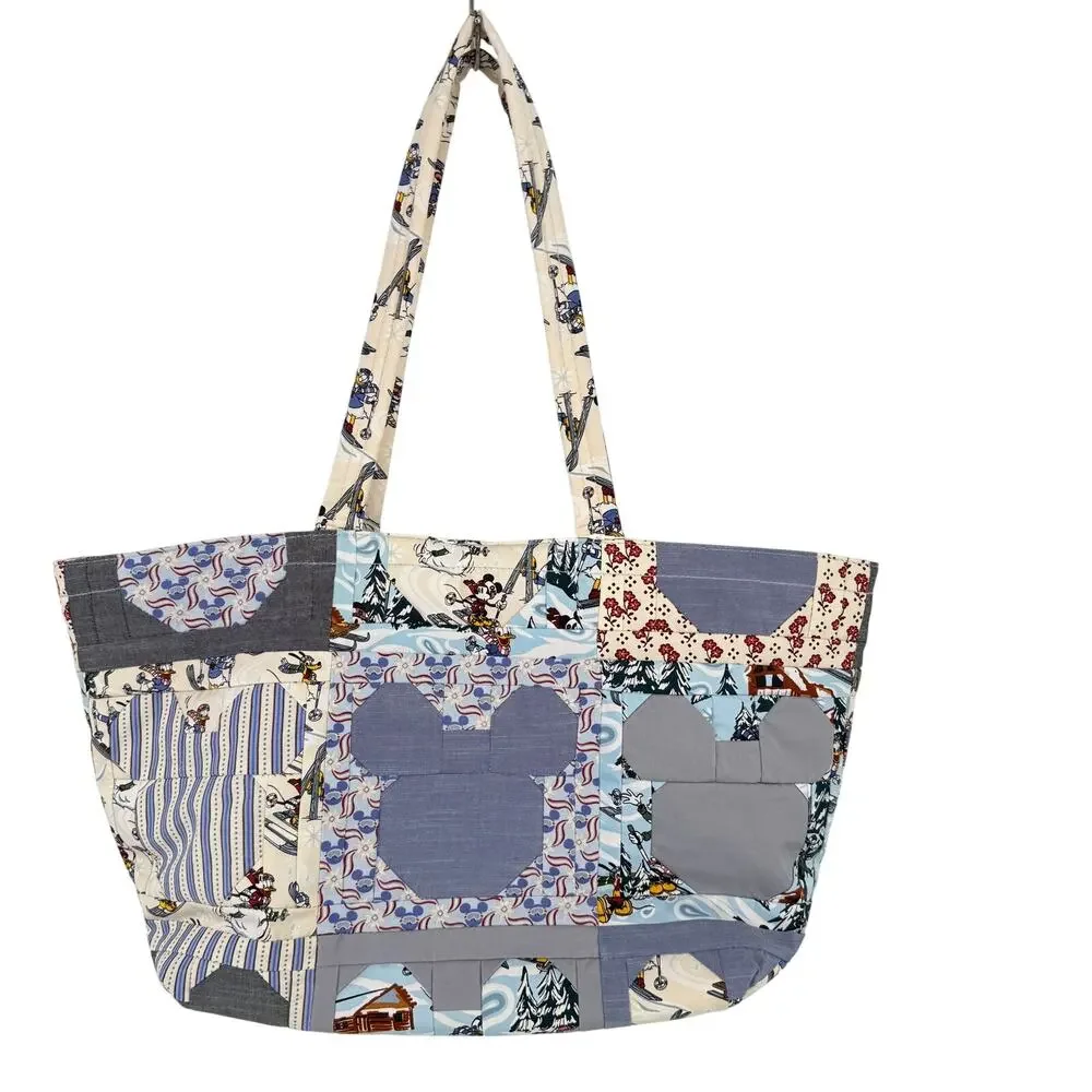 Vera Bradley Disney Small Hathaway Tote Ski Weekend Mickey Mouse Quilt Patchwork